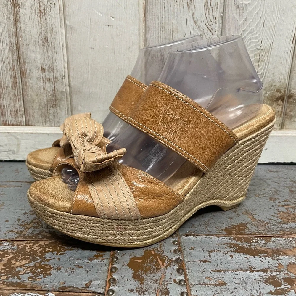 Naya Colette Wedge Espadrille